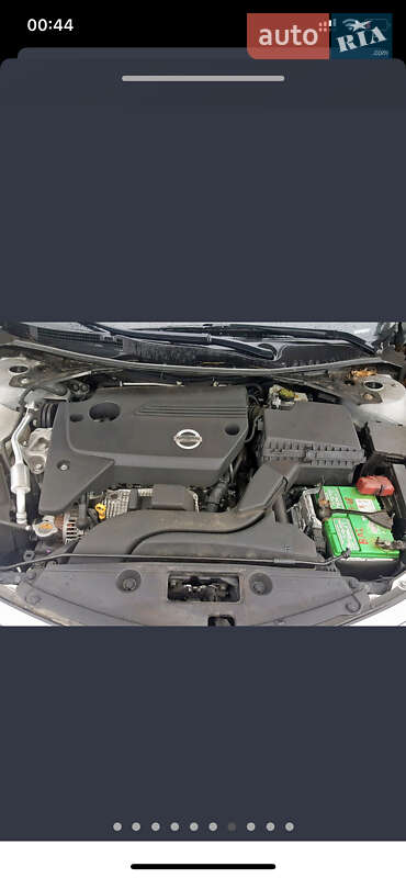 Седан Nissan Altima 2015 в Ивано-Франковске