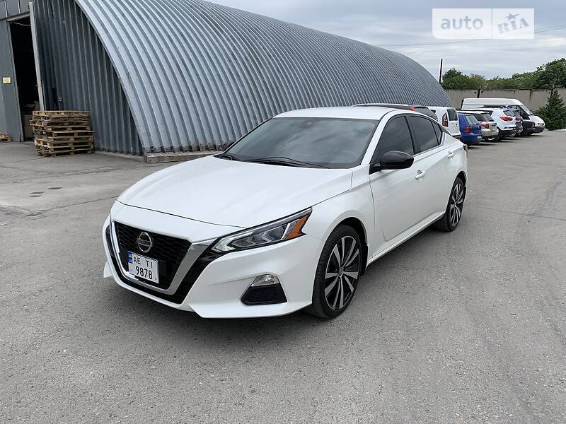 Седан Nissan Altima 2020 в Днепре