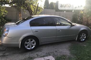 Седан Nissan Altima 2004 в Киеве