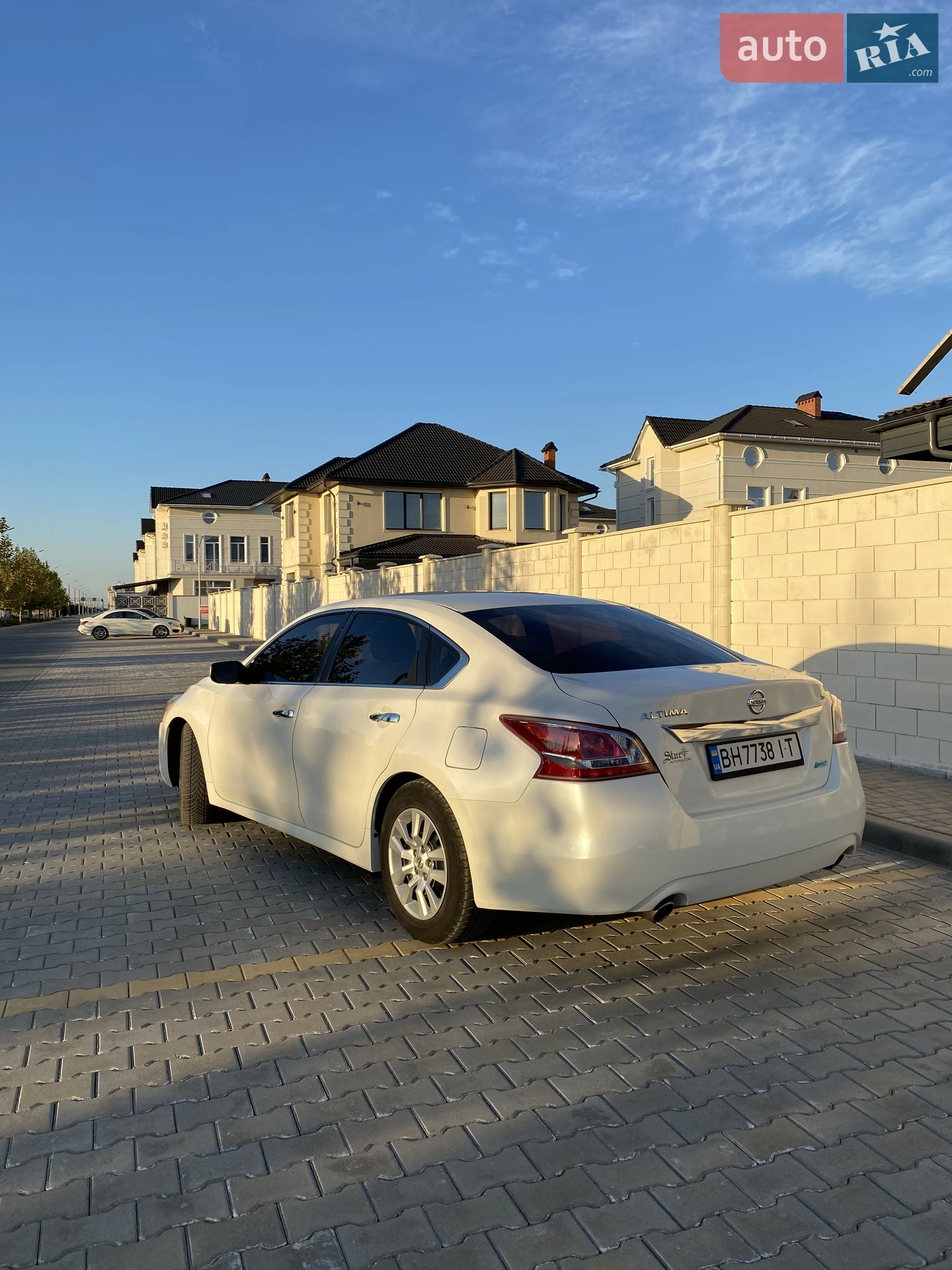 2012 Nissan Altima - мініатюра 3