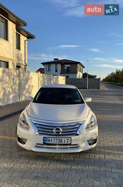 Седан Nissan Altima 2012 в Одесі