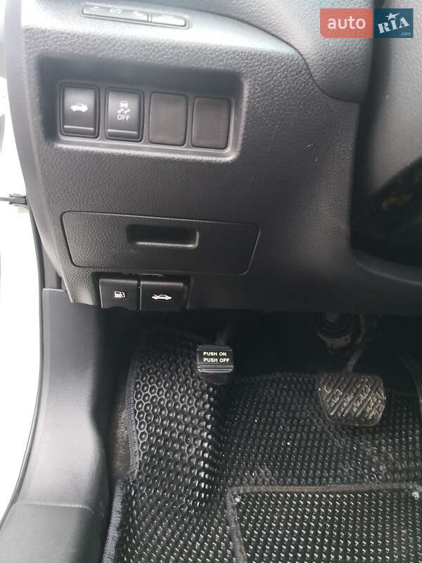 Седан Nissan Altima 2016 в Жовтих Водах