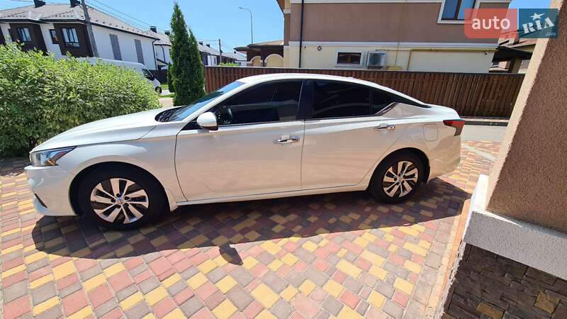 Седан Nissan Altima 2018 в Киеве фото 5 Седан Nissan Altima 2018 в Киеве