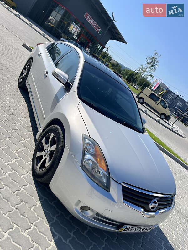 Nissan Altima 2008