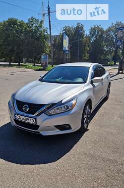 Седан Nissan Altima 2016 в Черкассах