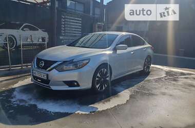 Седан Nissan Altima 2017 в Днепре