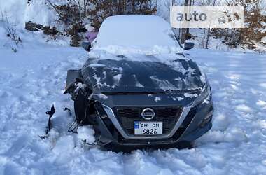 Седан Nissan Altima 2019 в Києві