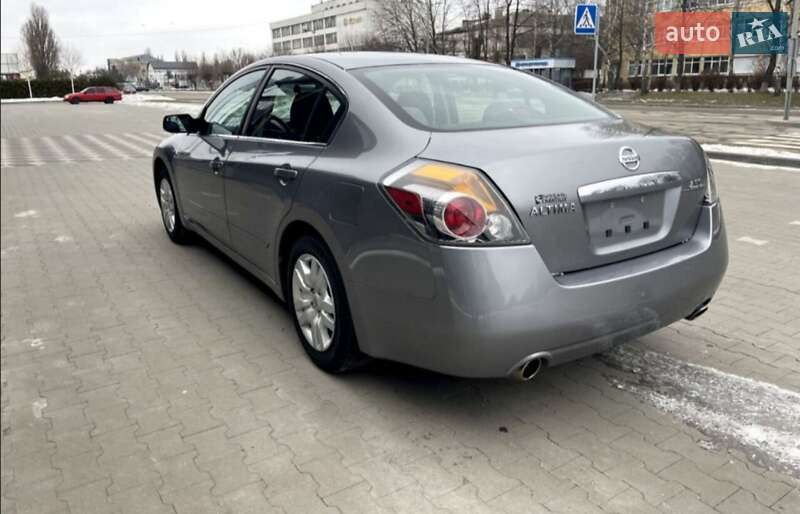 Седан Nissan Altima 2009 в Білій Церкві