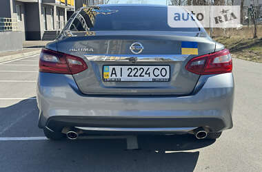 Седан Nissan Altima 2018 в Вышгороде
