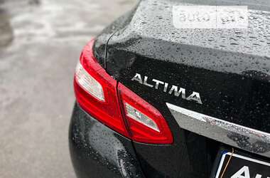 Седан Nissan Altima 2016 в Виннице