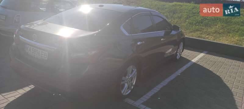 Седан Nissan Altima 2017 в Києві