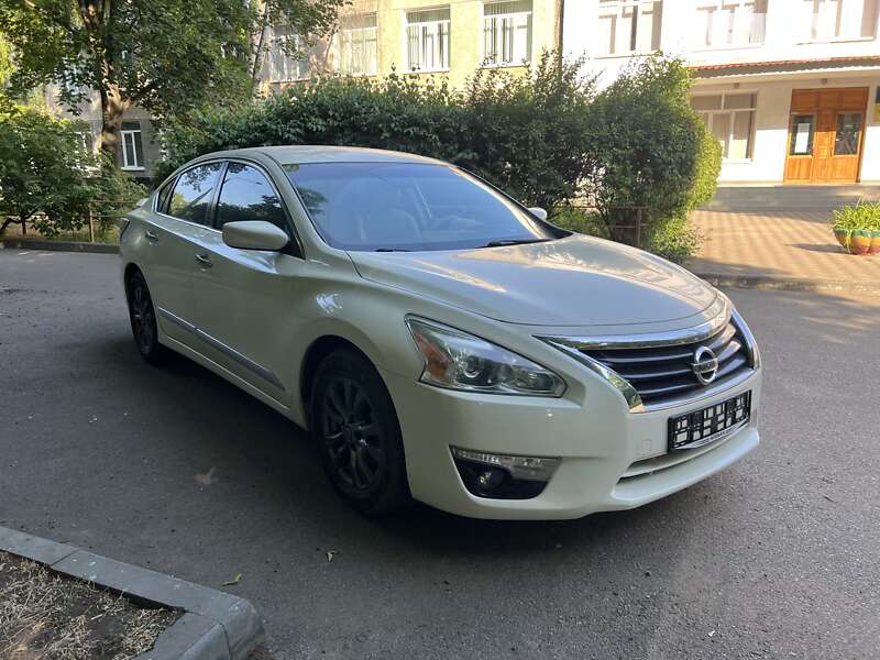 Седан Nissan Altima 2016 в Одесі