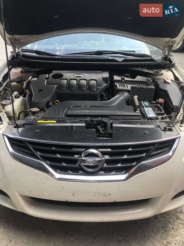 Купе Nissan Altima 2010 в Одессе фото 2 Купе Nissan Altima 2010 в Одессе