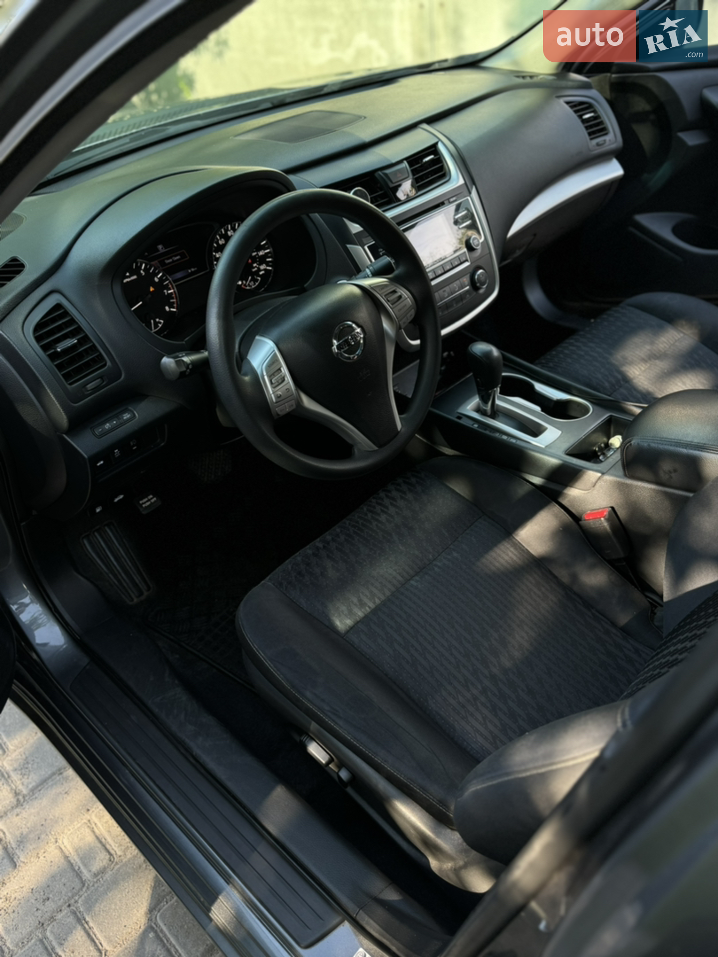 2017 Nissan Altima - мініатюра 13