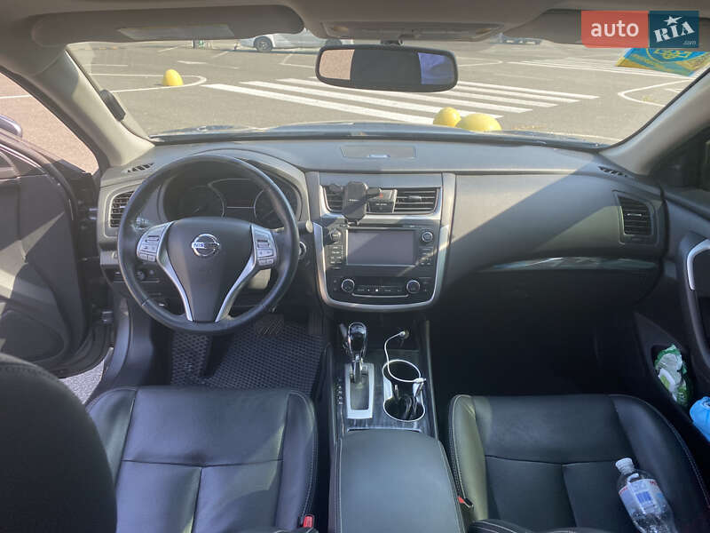 Седан Nissan Altima 2017 в Києві