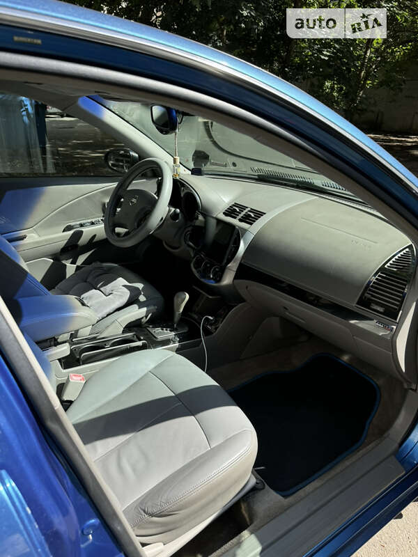 Седан Nissan Altima 2003 в Одессе