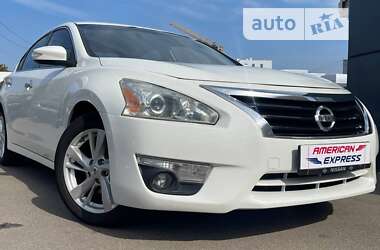 Седан Nissan Altima 2013 в Києві