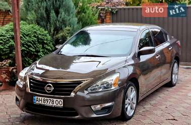 Седан Nissan Altima 2013 в Запоріжжі