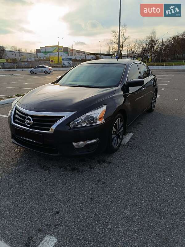 Nissan Altima 2015