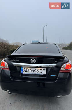 Седан Nissan Altima 2012 в Виннице