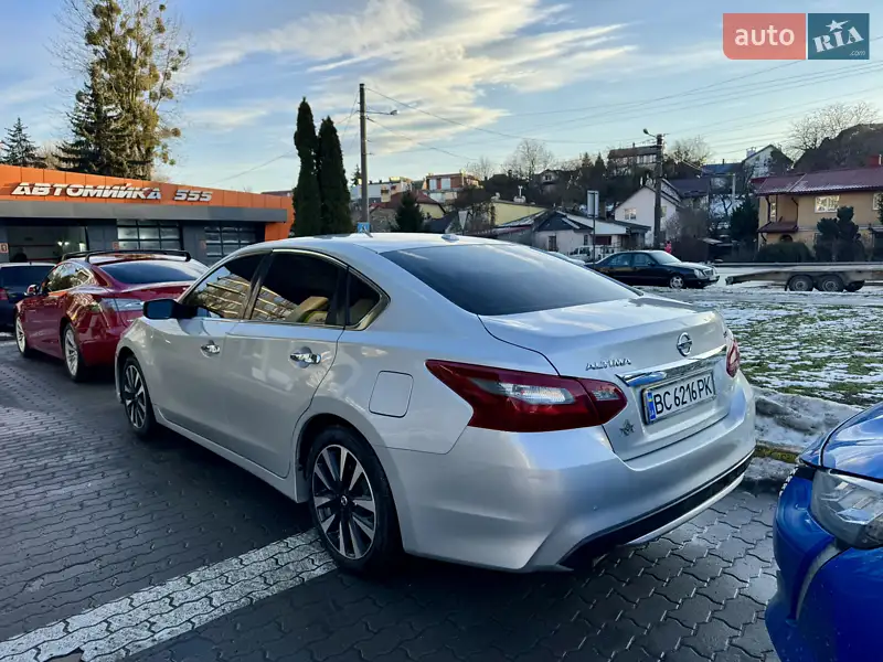Nissan Altima 2018