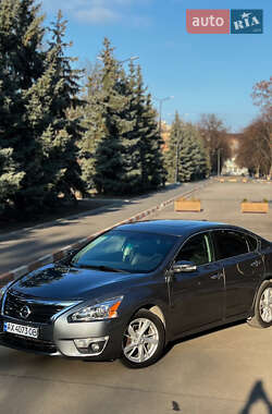 Седан Nissan Altima 2014 в 