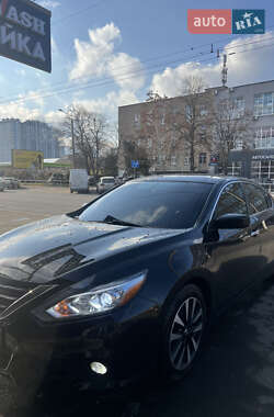 Седан Nissan Altima 2017 в Одессе