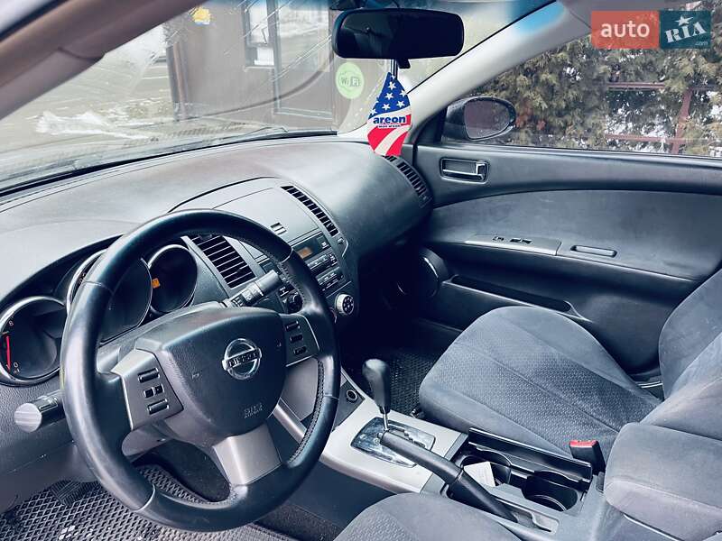 Седан Nissan Altima 2006 в Киеве