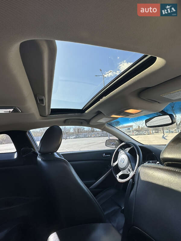 Купе Nissan Altima 2013 в Чернівцях