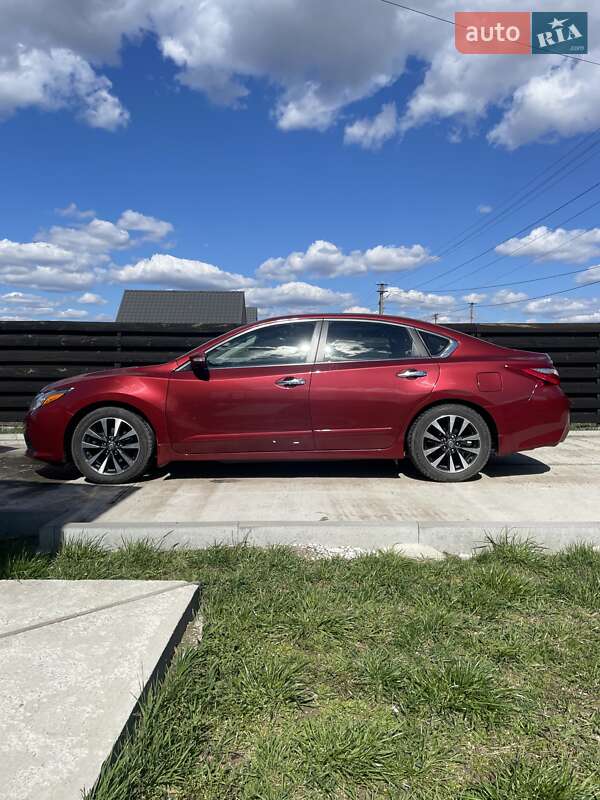 Nissan Altima 2016