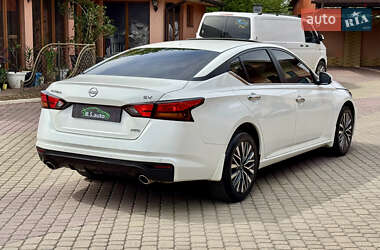 Седан Nissan Altima 2024 в 