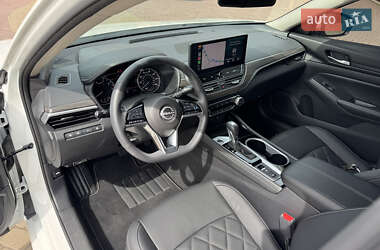 Седан Nissan Altima 2024 в 