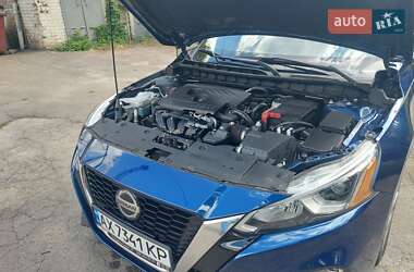 Седан Nissan Altima 2020 в 