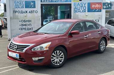 Седан Nissan Altima 2015 в Киеве