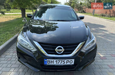 Седан Nissan Altima 2017 в 