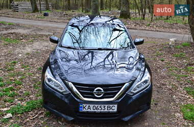 Седан Nissan Altima 2018 в 