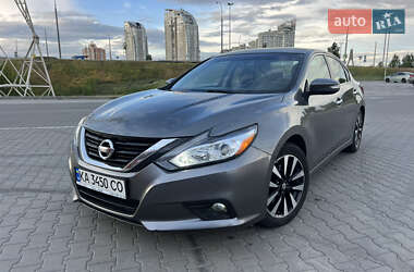 Седан Nissan Altima 2017 в 