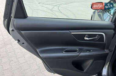 Седан Nissan Altima 2017 в 