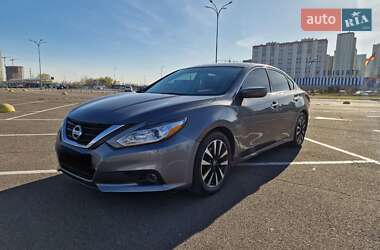 Седан Nissan Altima 2018 в Києві