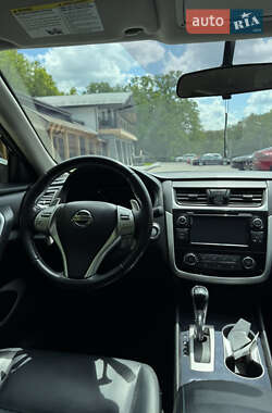 Седан Nissan Altima 2018 в 