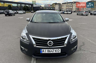 Седан Nissan Altima 2013 в 