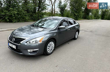 Седан Nissan Altima 2015 в Кривому Розі