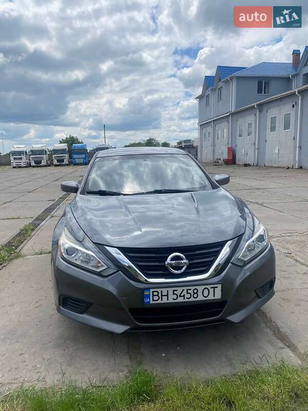 Nissan Altima 2016