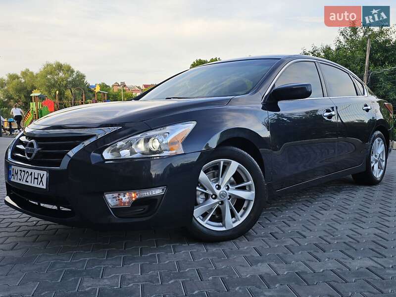 Nissan Altima 2012