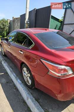 Седан Nissan Altima 2014 в Киеве
