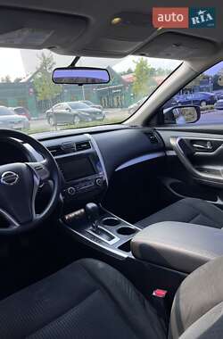 Седан Nissan Altima 2015 в Києві