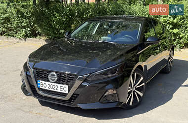 Седан Nissan Altima 2019 в 