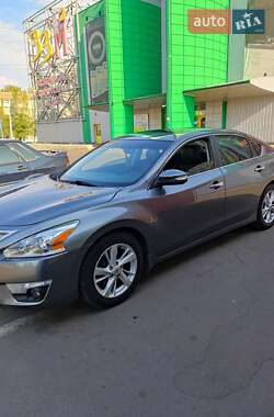 Седан Nissan Altima 2015 в Миколаєві