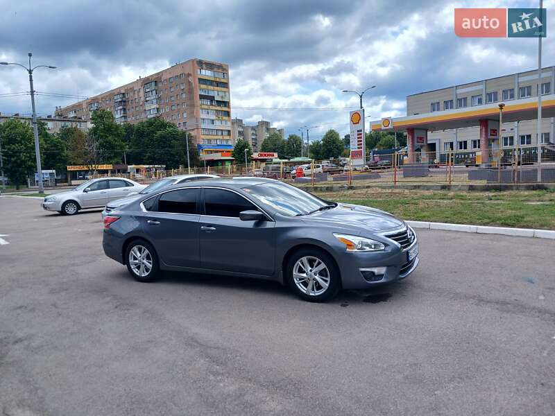 Седан Nissan Altima 2015 в Харькове