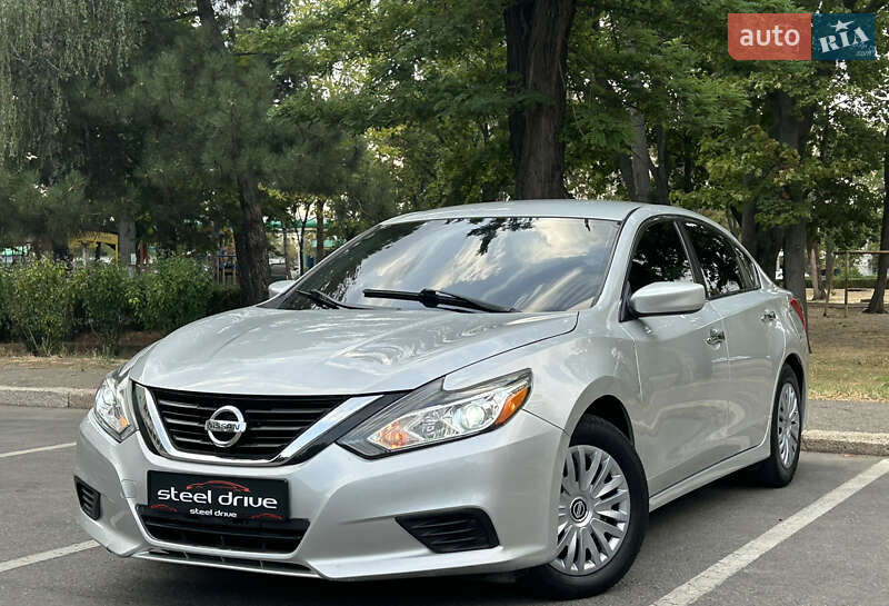 Nissan Altima 2016